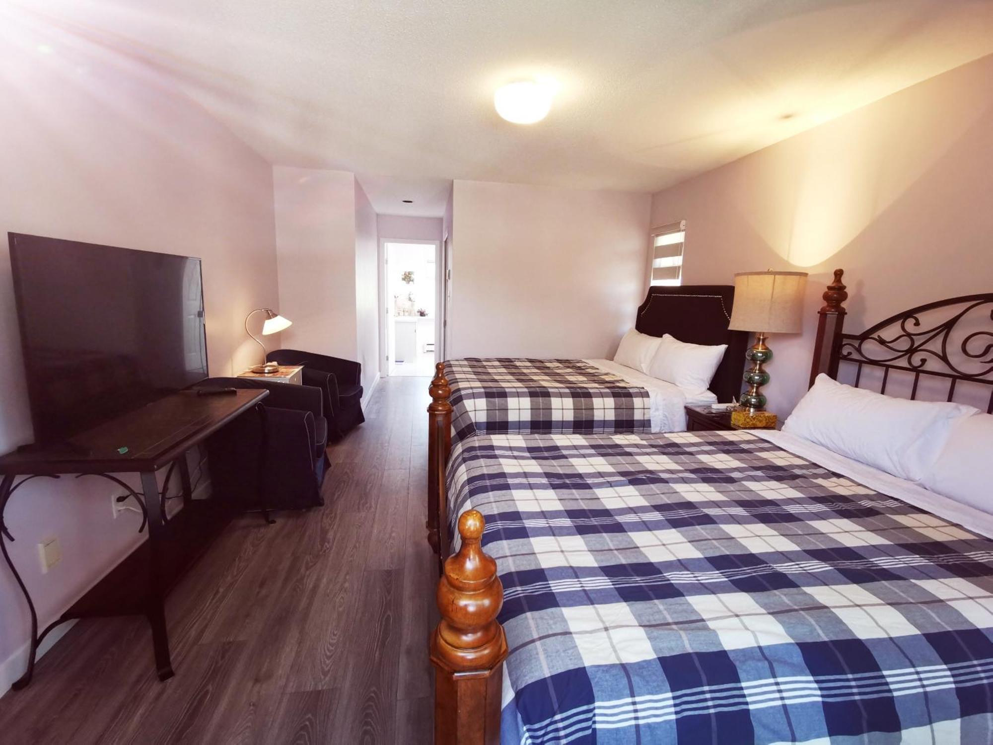 Bed Plus Yvr Richmond Eksteriør billede
